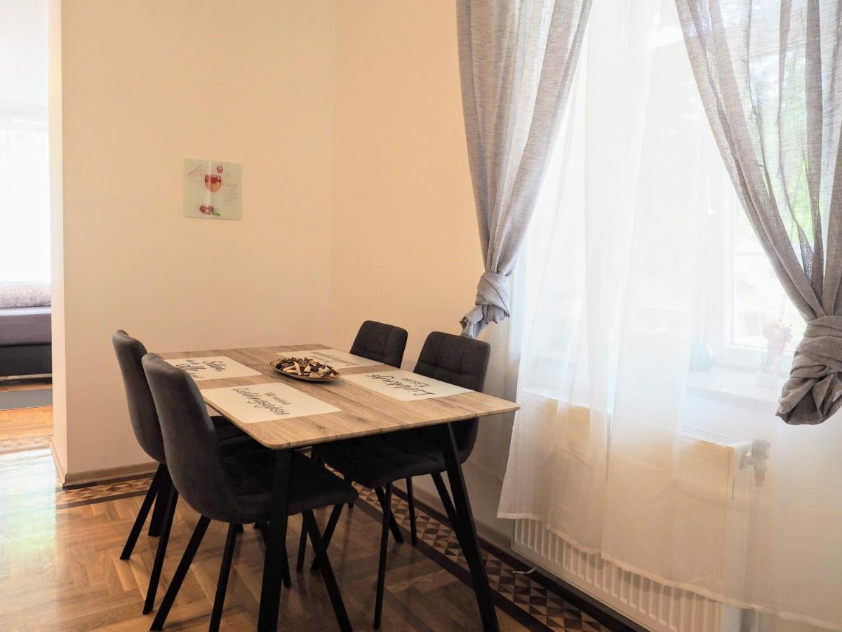 City Villa Schoenbrunn Apartments - Contactless 24H Check-In Viena Exterior foto